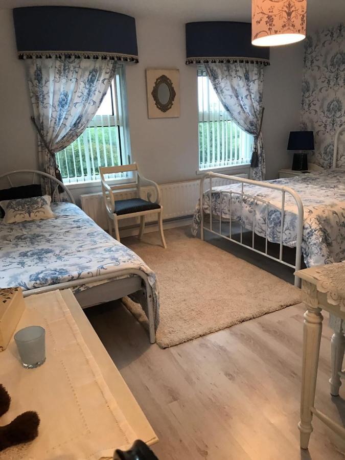 Beau Vista Bed & Breakfast สตราแบน ภายนอก รูปภาพ